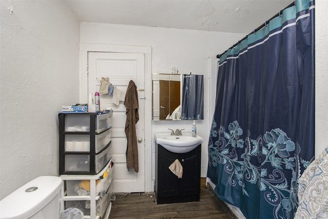 17 Tennyson Avenue, Battle Creek, MI 49015