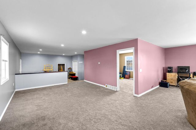 10370 Township Rd 57 NE, Roseville, OH 43777