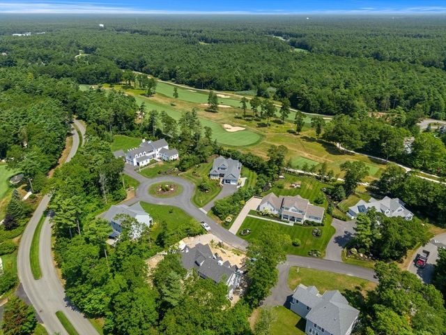 2 Golf Cottage Way 2, Mattapoisett, MA 02739