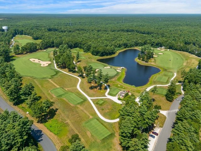 2 Golf Cottage Way 2, Mattapoisett, MA 02739