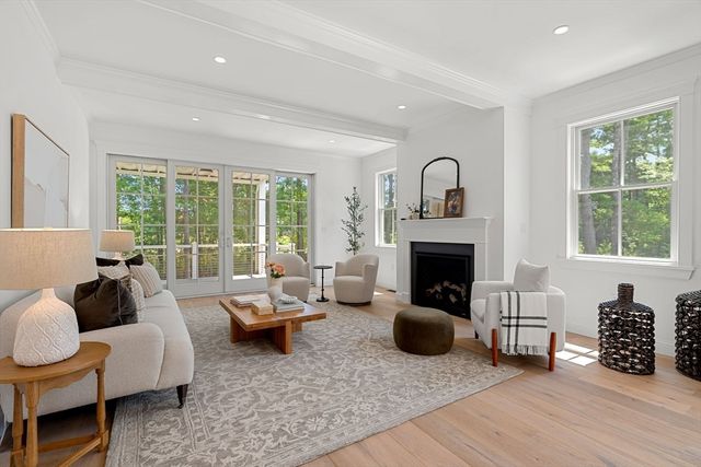 2 Golf Cottage Way 2, Mattapoisett, MA 02739