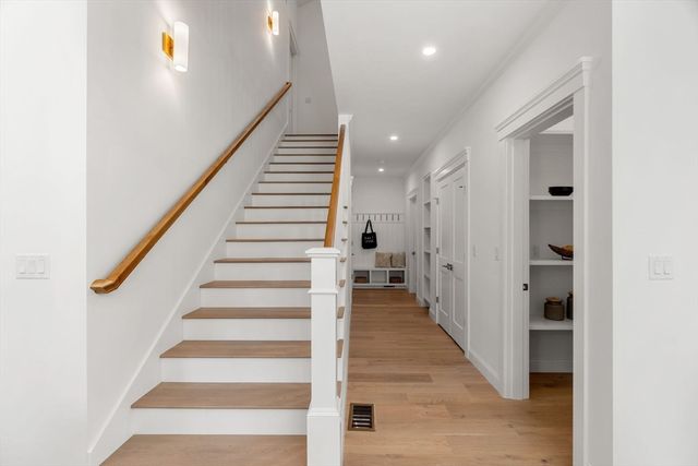 2 Golf Cottage Way 2, Mattapoisett, MA 02739