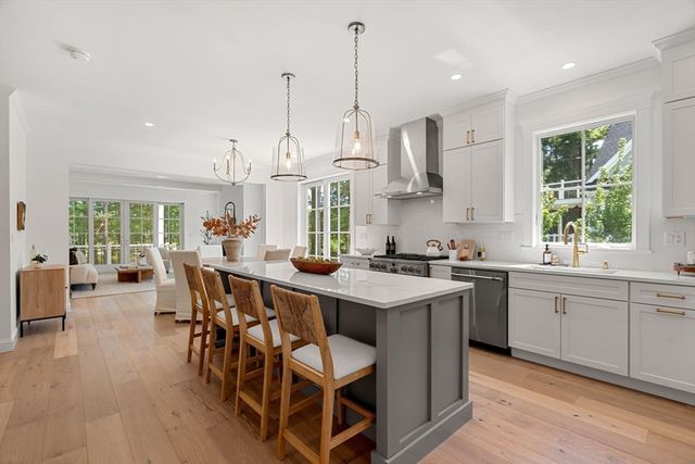 2 Golf Cottage Way 2, Mattapoisett, MA 02739