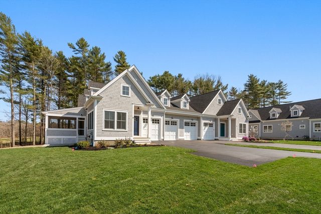 2 Golf Cottage Way 2, Mattapoisett, MA 02739