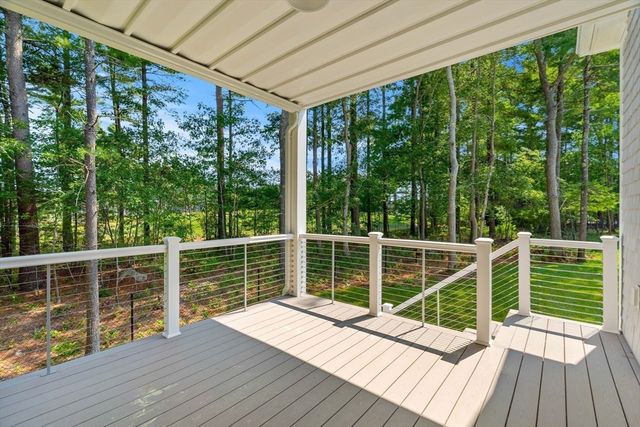 2 Golf Cottage Way 2, Mattapoisett, MA 02739