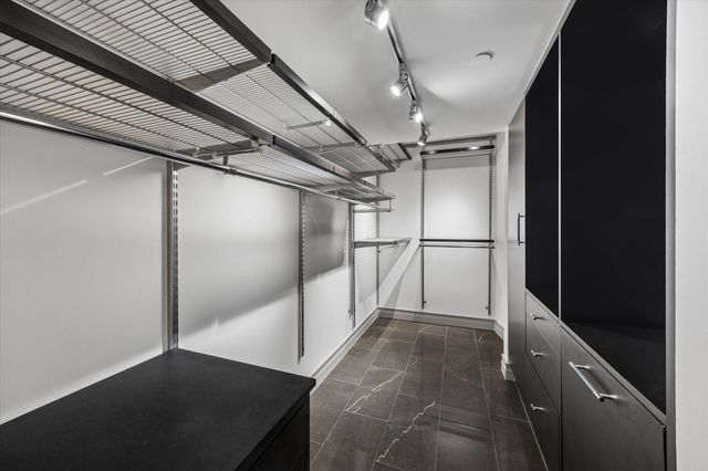 915 Franklin Street 9N, Houston, TX 77002