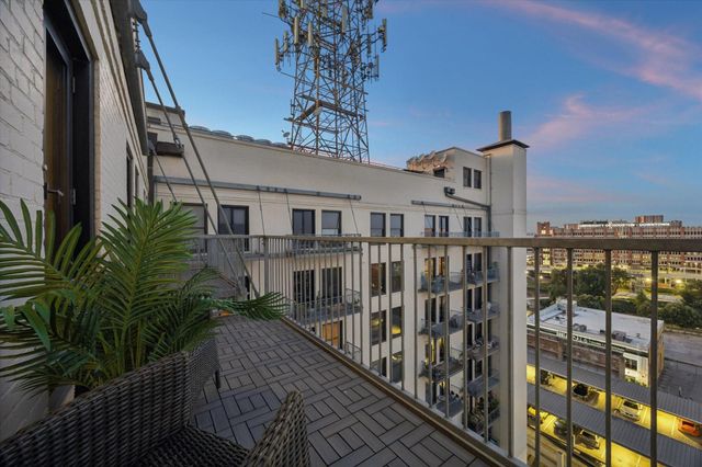 915 Franklin Street 9N, Houston, TX 77002