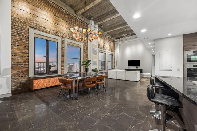 915 Franklin Street 9N, Houston, TX 77002