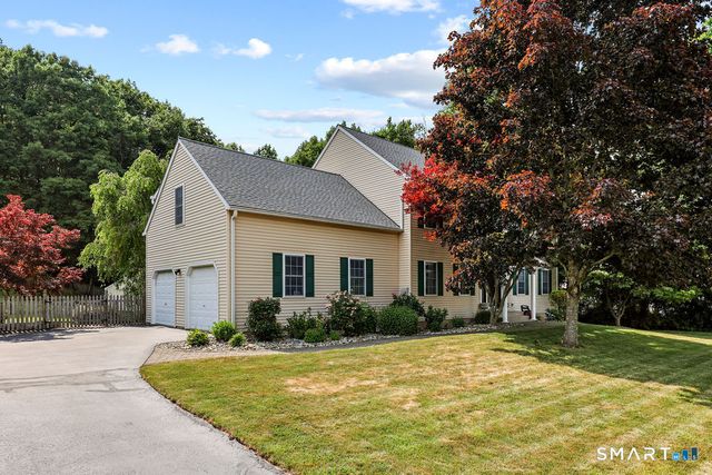 209 Lancaster Way, Cheshire, CT 06410