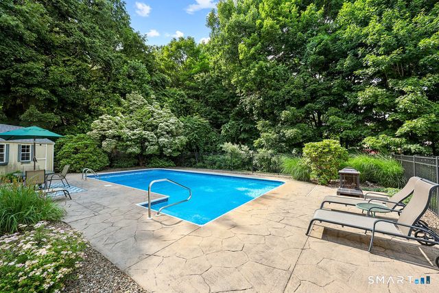 209 Lancaster Way, Cheshire, CT 06410