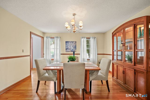 209 Lancaster Way, Cheshire, CT 06410