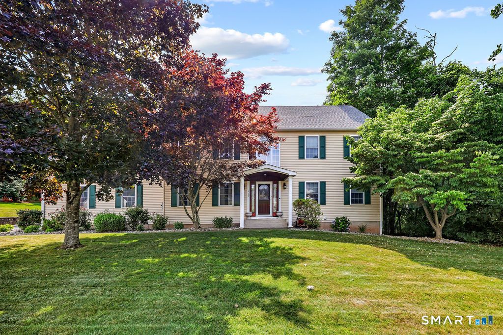 209 Lancaster Way, Cheshire, CT 06410