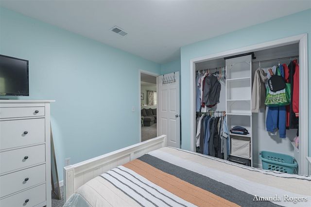806 Grindle Drive, Lowell, MI 49331
