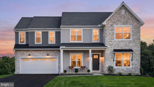 130 SOUTH MOUNTAIN DR, Carlisle, PA 17013
