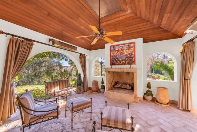 1101 Oak Mirage Place, Westlake Village, CA 91362