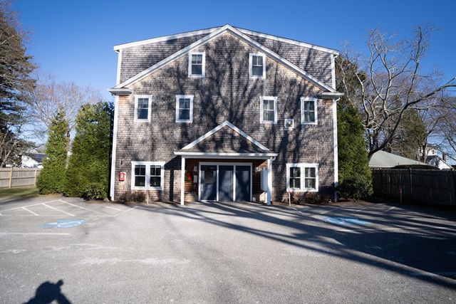 278 Court Street 101, Plymouth, MA 02360