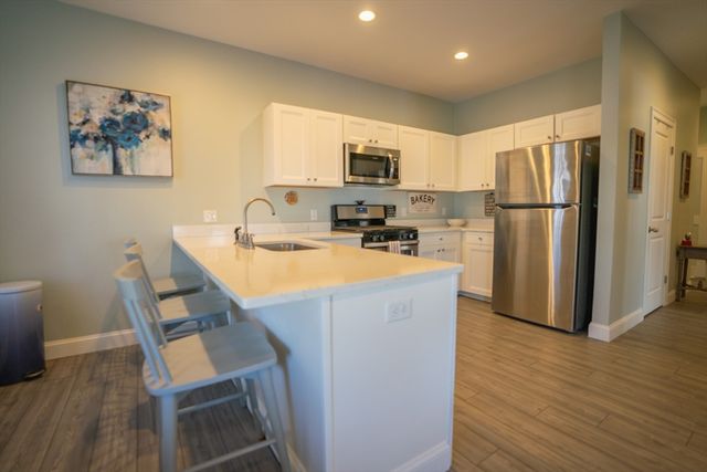 278 Court Street 101, Plymouth, MA 02360