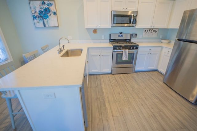 278 Court Street 101, Plymouth, MA 02360