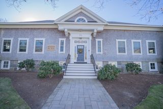 278 Court Street 101, Plymouth, MA 02360