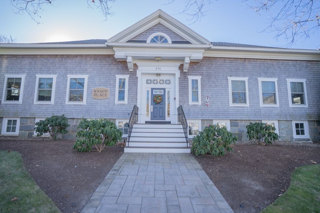 278 Court Street 101, Plymouth, MA 02360