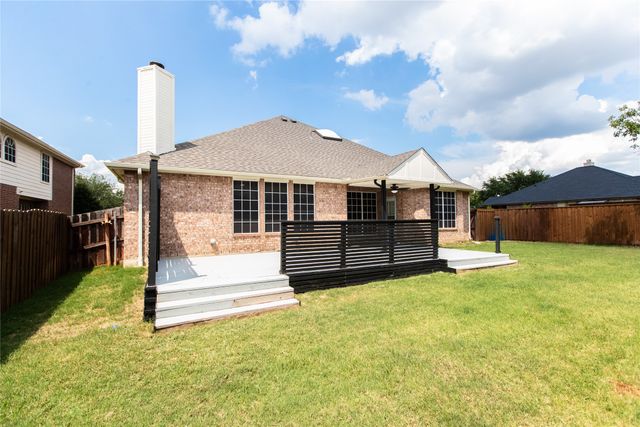 6122 Fieldcrest Lane, Sachse, TX 75048