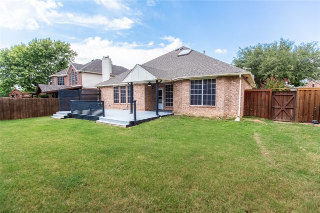6122 Fieldcrest Lane, Sachse, TX 75048
