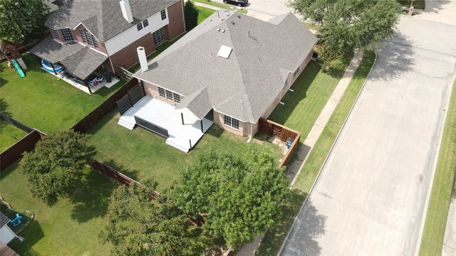 6122 Fieldcrest Lane, Sachse, TX 75048