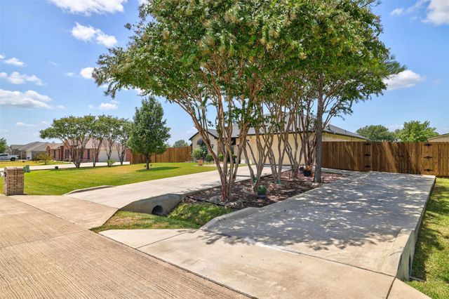 107 Cottonwood Drive, Fate, TX 75189