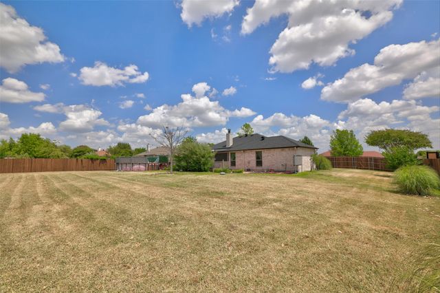 107 Cottonwood Drive, Fate, TX 75189