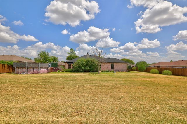 107 Cottonwood Drive, Fate, TX 75189