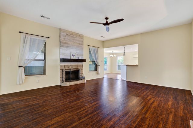 107 Cottonwood Drive, Fate, TX 75189