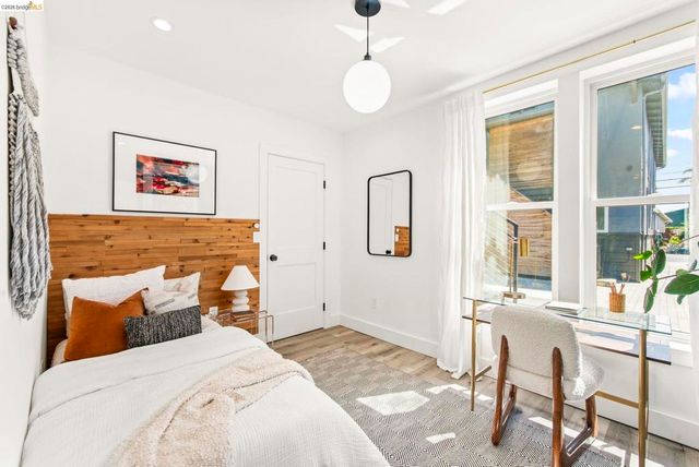 450 42nd St, Oakland, CA 94609