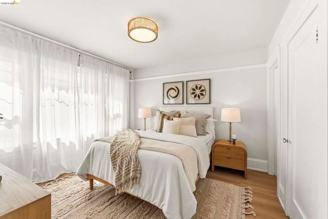 450 42nd St, Oakland, CA 94609