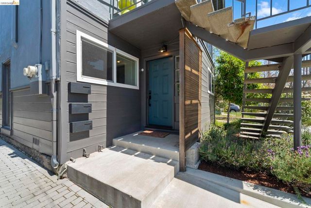 450 42nd St, Oakland, CA 94609