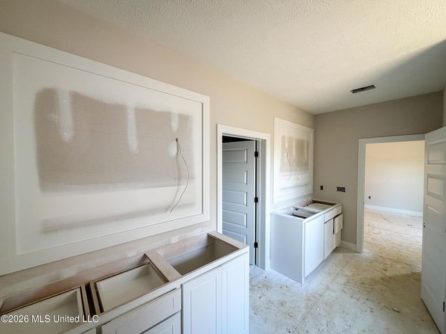 1300 Elderberry Lane, Pearl, MS 39208