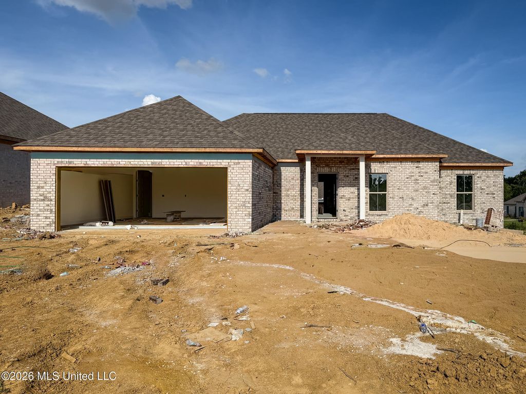 1300 Elderberry Lane, Pearl, MS 39208