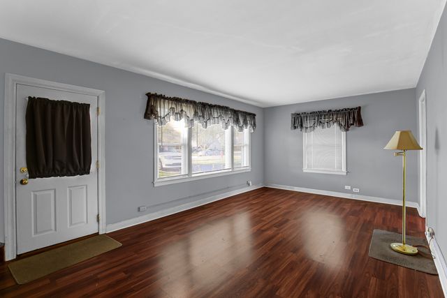 4320 W 99th Place, Oak Lawn, IL 60453