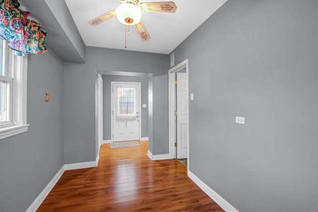 4320 W 99th Place, Oak Lawn, IL 60453