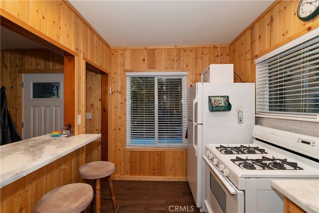 28999 Cedar Terrace, Cedar Glen, CA 92321