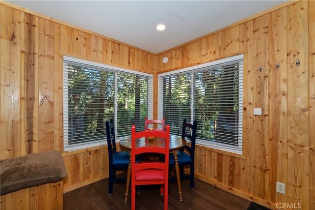 28999 Cedar Terrace, Cedar Glen, CA 92321