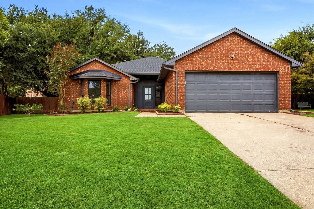1405 Sedalia Court, Flower Mound, TX 75028 — exterior