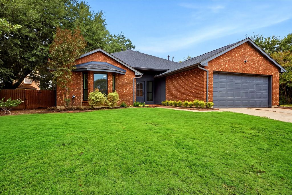 1405 Sedalia Court, Flower Mound, TX 75028 — photo 2