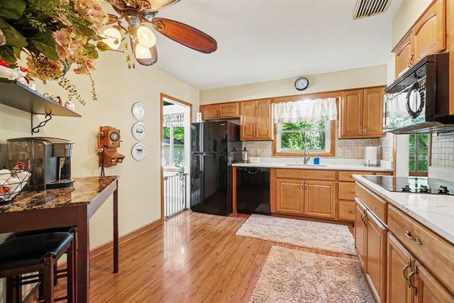 1117 W Kilgore Road, Portage, MI 49024