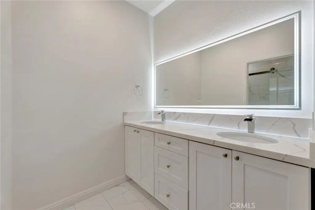 2960 Champion Way 1301, Tustin, CA 92782