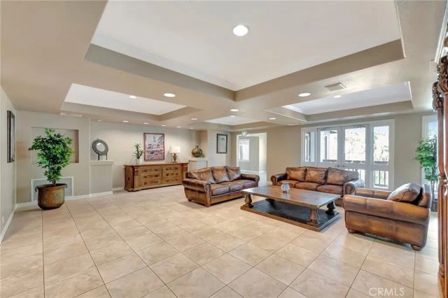 2960 Champion Way 1301, Tustin, CA 92782