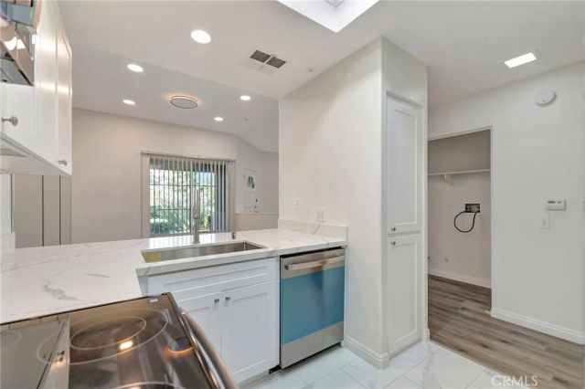 2960 Champion Way 1301, Tustin, CA 92782