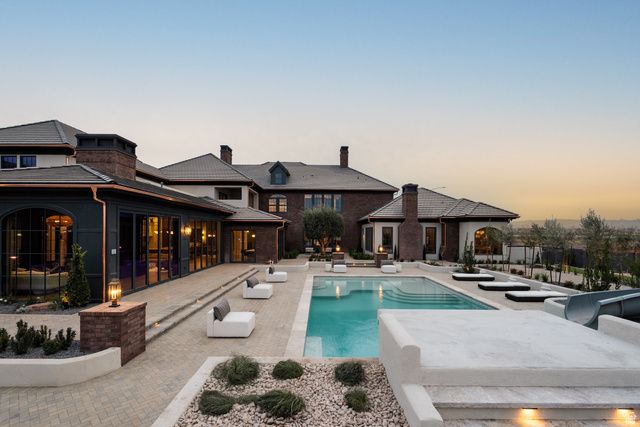 3227 E ASHBURY DR, St. George, UT 84790