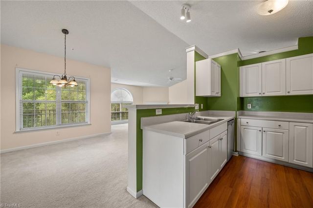 533 Mill Pond Drive, Winston-salem, NC 27106