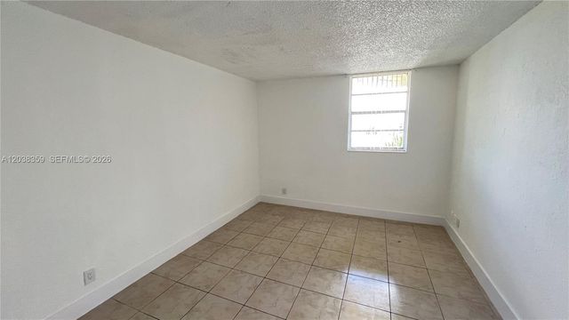 4550 NW 9th St 612E, Miami, FL 33126