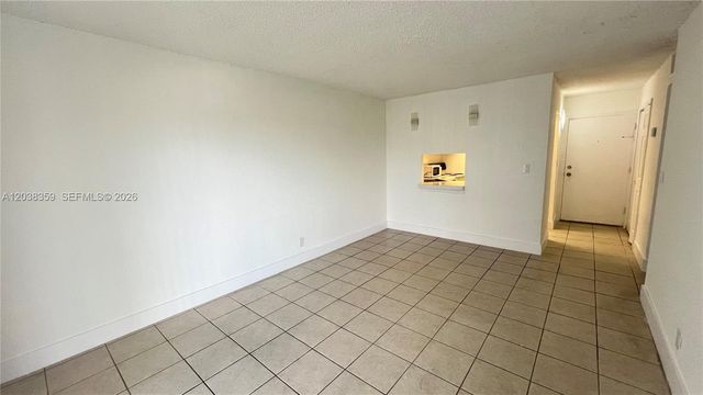 4550 NW 9th St 612E, Miami, FL 33126